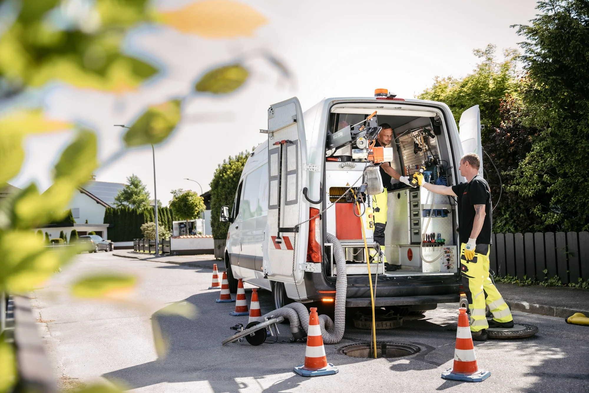 Kanalreinigung in Sonnen mit Spülfahrzeug